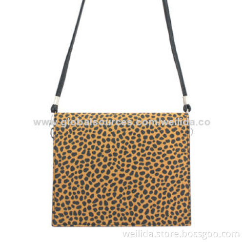 Simple and Fashionable Shoulder Bag, Made of Leo PU